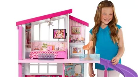 Black Friday deals 2023: Barbie Dreamhouse with 8 rooms - Life - Tyla