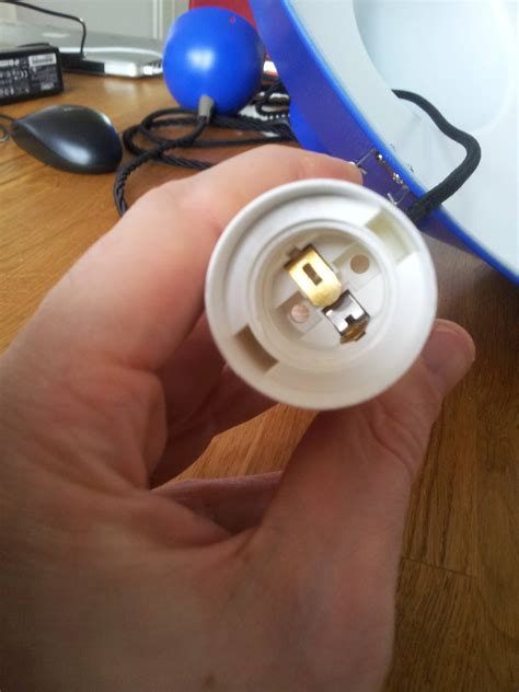 wiring - How can I remove the wires from this lamp holder? - Home ...