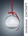 Photo of glass christmas ball | Free christmas images