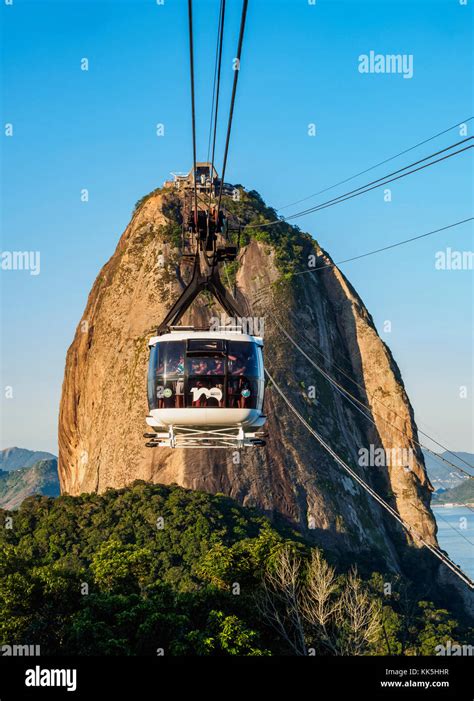 Sugarloaf Mountain Cable Car, Rio de Janeiro, Brazil Stock Photo - Alamy