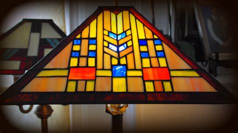 art deco decor lighting | stained glass lamp shade featuring… | Flickr
