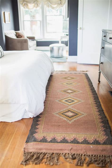 37 Bedroom Rug Ideas - Best Bedroom Area Rugs For Your Home