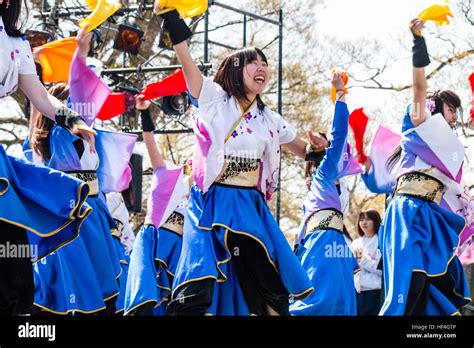 Japanese Yosakoi festival. Women dance team in blue yukata costumes ...