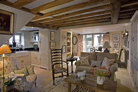 Modern Country Style: Cotswold Cottage House Tour