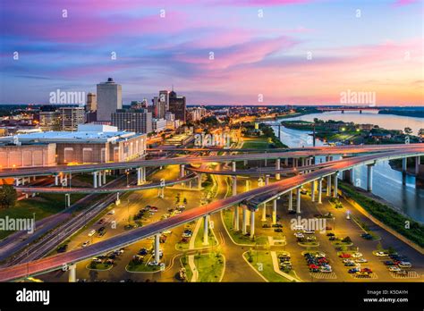 Memphis, Tennessee, USA downtown skyline at dusk Stock Photo - Alamy