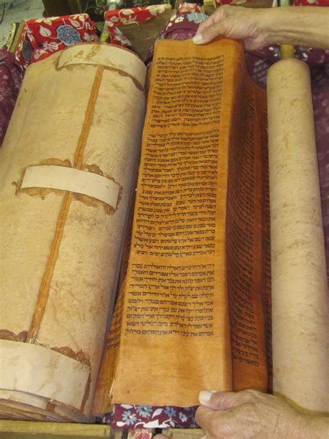 D31-7: The Five Books Of Moses Were Originally An 'ORAL LAW' That Was Later Written Onto Scrolls ...