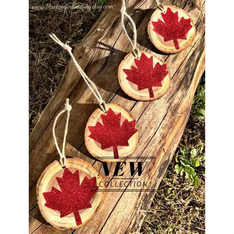 Red Maple Leaf Christmas Ornaments, Set of 4. The 11 Point Red Maple Leaf ~ l'Unifoli ~ Canada ...