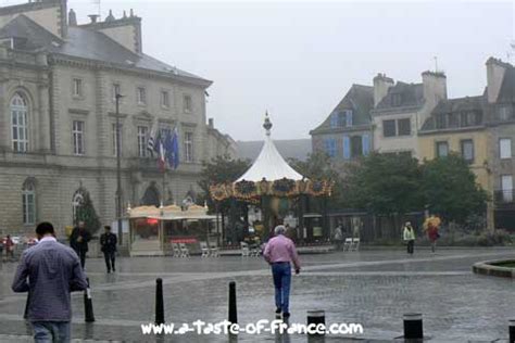 Quimper France,photos and guide,town in Brittany,