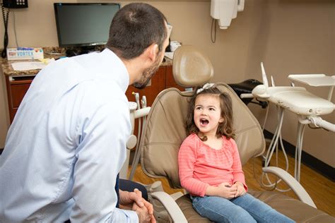 Comprehensive Dental Services in Lyons, IN | Green Dental