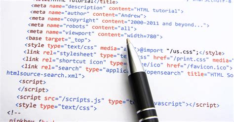 Source code explained: Definition & Examples - IONOS