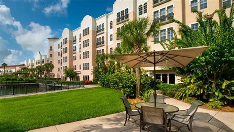 Glenridge on Palmer Ranch | Senior Living Community Assisted Living ...