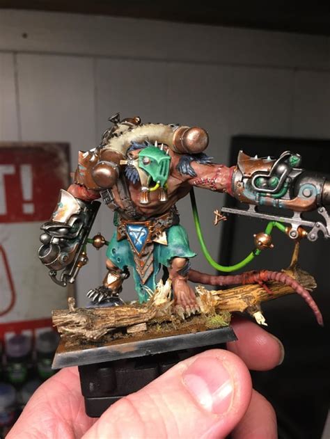 Skaven Stormfiend with custom clan colours : Warhammer