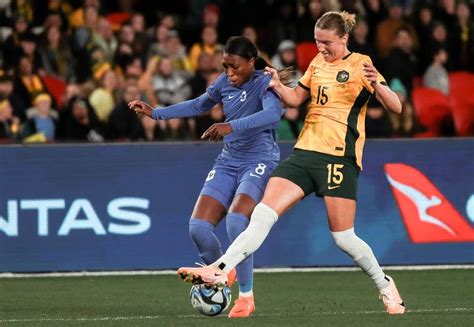 Clare Hunt and Ellie Carpenter prepare for Matildas' World Cup campaign | Central Western Daily ...