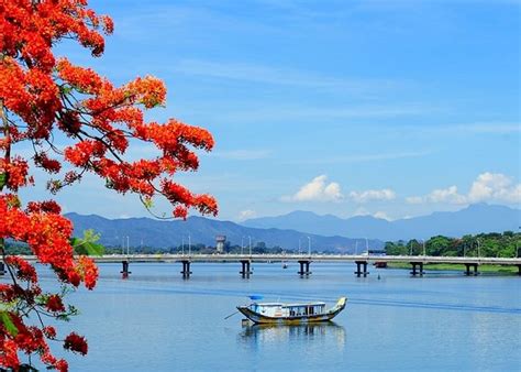 Sông Hương - Huế - VIETNAM DESTINATIONS