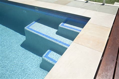 Swimming pool steps & ledges - Crystal Pools