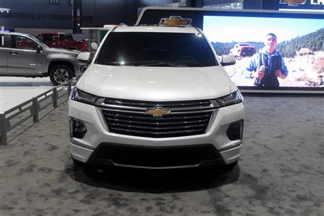 2022 Chevy Traverse Gets LED Headlights As Standard