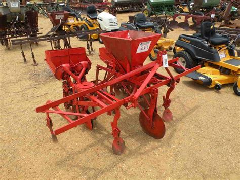 2 ROW PLANTER W/CULTIVATOR - J.M. Wood Auction Company, Inc.