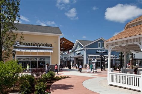 MERRIMACK PREMIUM OUTLETS - Updated October 2024 - 133 Photos & 159 ...