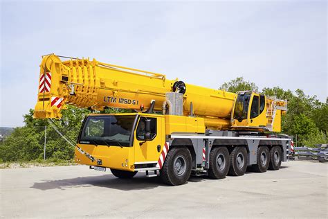 The most powerful 5-axle mobile crane on the market – Liebherr unveils new LTM 1250-5.1 at its ...