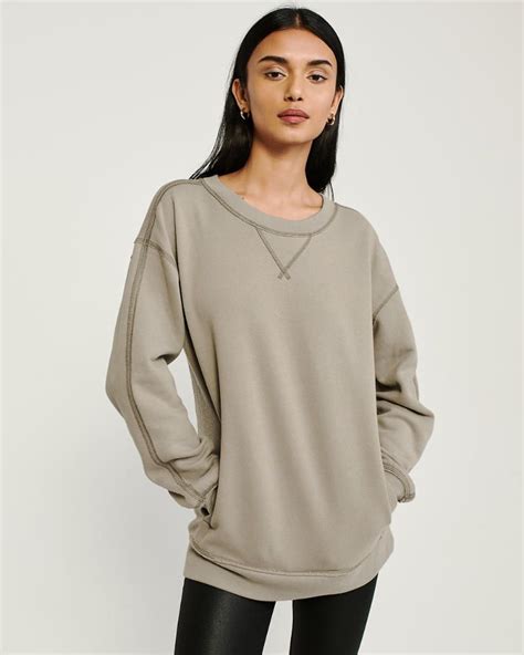 Womens Relaxed Crew Sweatshirt | Womens Tops | Abercrombie.com in 2020 | Sweatshirts ...