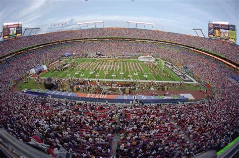 Meet the Miami Hurricanes’ Hard Rock Stadium again for the first time ...