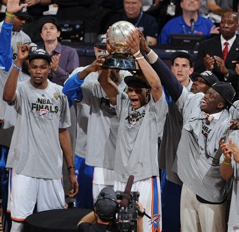 Trophy Presentation Photo Gallery | NBA.com