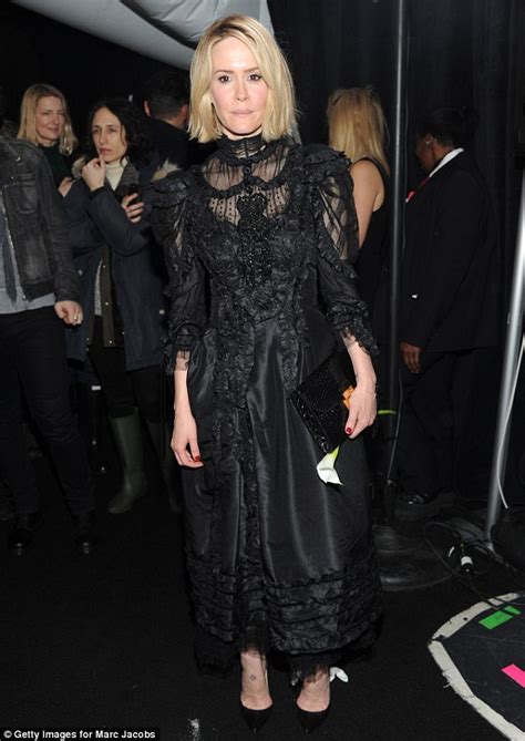 Sarah Paulson wears a gothic black lace dress to the Marc Jacobs NYFW show | Daily Mail Online