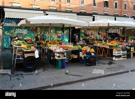 Mercato di San Cosimato - fruit and vegetable market - in Trastevere district of Rome, Italy ...