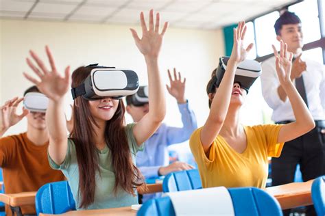 7 Best VR Educational Apps For Learning In 2020 | Pinheads Interactive