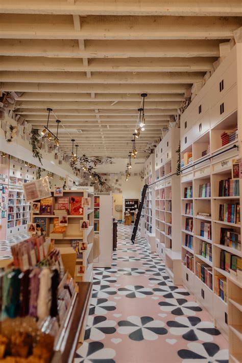 Romance Bookstore The Ripped Bodice Opens in Brooklyn, New York | Observer