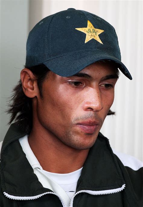 Cricketer Mohammad Amir Wallpapers - Celebrity Wall