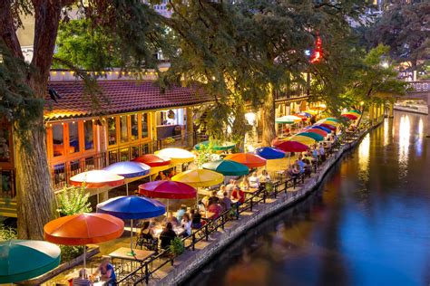 21 Amazing Things to do at the San Antonio River Walk