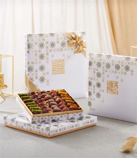 Ramadan - Yasmeen Dates Collection Medium By Bateel in Riyadh | Joi Gifts