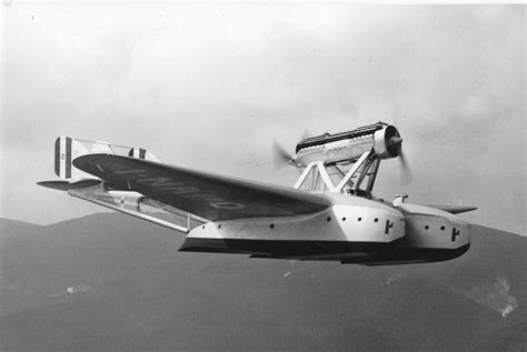 Savoia-Marchetti S.55 - Double-hulled flying boat with contra-rotating ...