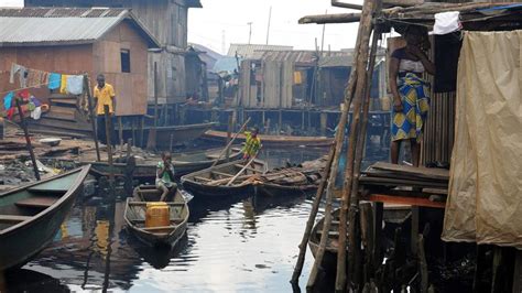 Nigeria: Floating School Built In Slum Makoko | World News | Sky News