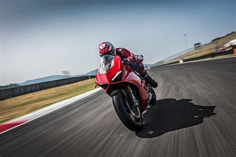 Download Motorcycle Ducati Vehicle Ducati Panigale V4 4k Ultra HD Wallpaper