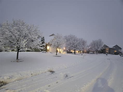 My first real Minnesota snow storm. : r/snow