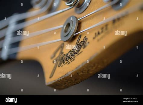 Headstock of a Fender Jazz Bass guitar, with fender logo Stock Photo - Alamy