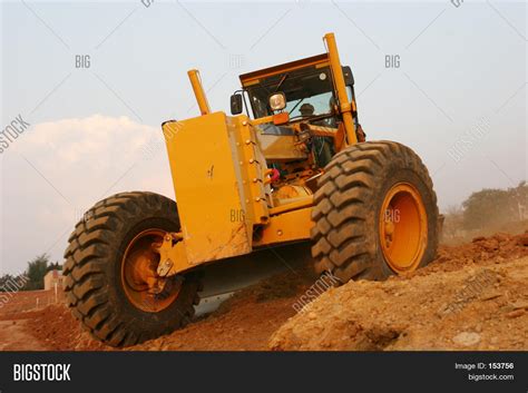 Grader Machine Image & Photo (Free Trial) | Bigstock