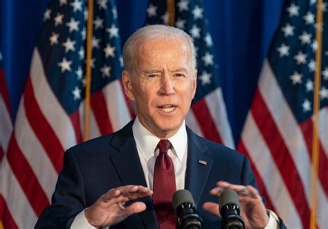 Joe Biden - Biografia do 46º Presidente dos EUA - InfoEscola