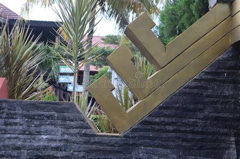 Details of the Entrance Gate To the Siger Tower Bandar Lampung at TMII ...