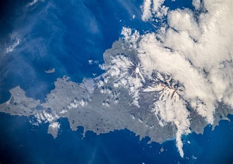 Umnak Island. Aleutian Islands (photo) | Cosmonaut Oleg Artemyev