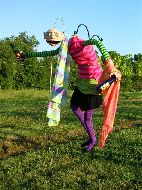 Scarecrow by @Hooey Batiks | Scarecrows for garden, Scarecrow, Halloween scarecrow