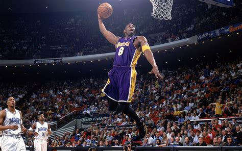 Kobe Bryant Dunk Wallpaper - WallpaperSafari