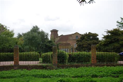 Crematorium, Mortlake Cemetery © N Chadwick :: Geograph Britain and Ireland