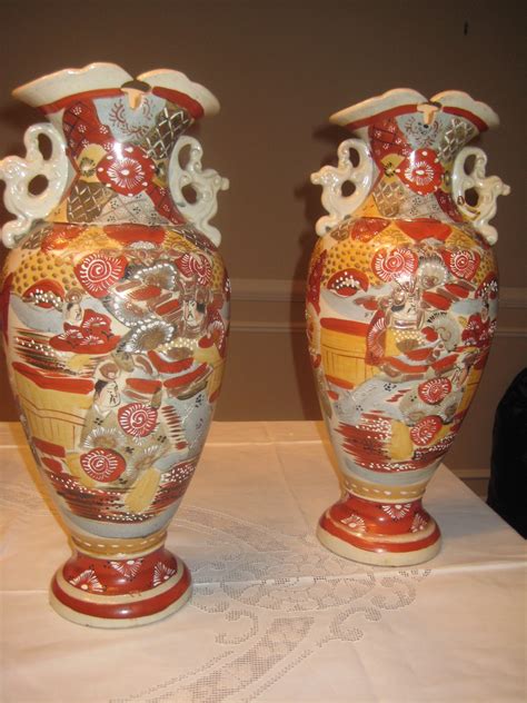 Japanese estate very large vases pair of 2