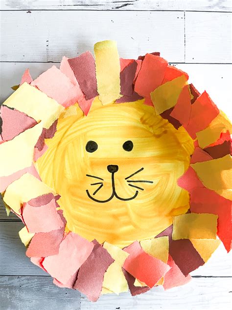 WooJr Paper Plate Lion Craft-11 | Woo! Jr. Kids Activities : Children's Publishing