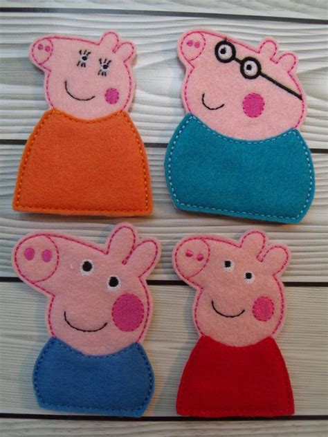 Peppa Pig Finger Puppet Set | Etsy | Felt toys, Finger puppets, Felt toys diy