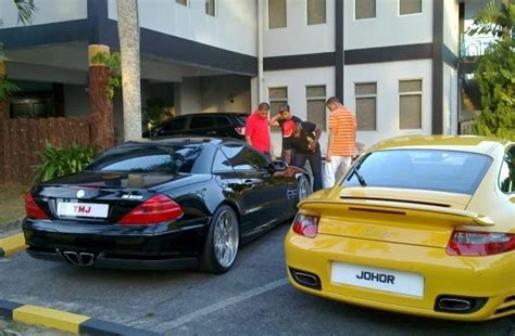 Prince & Sultan of Johor’s Car collection (Malaysia) – Agent4Stars.com