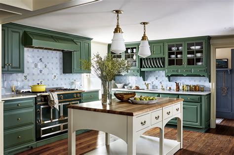 Our 15 Favorite Green Kitchen Cabinet Ideas